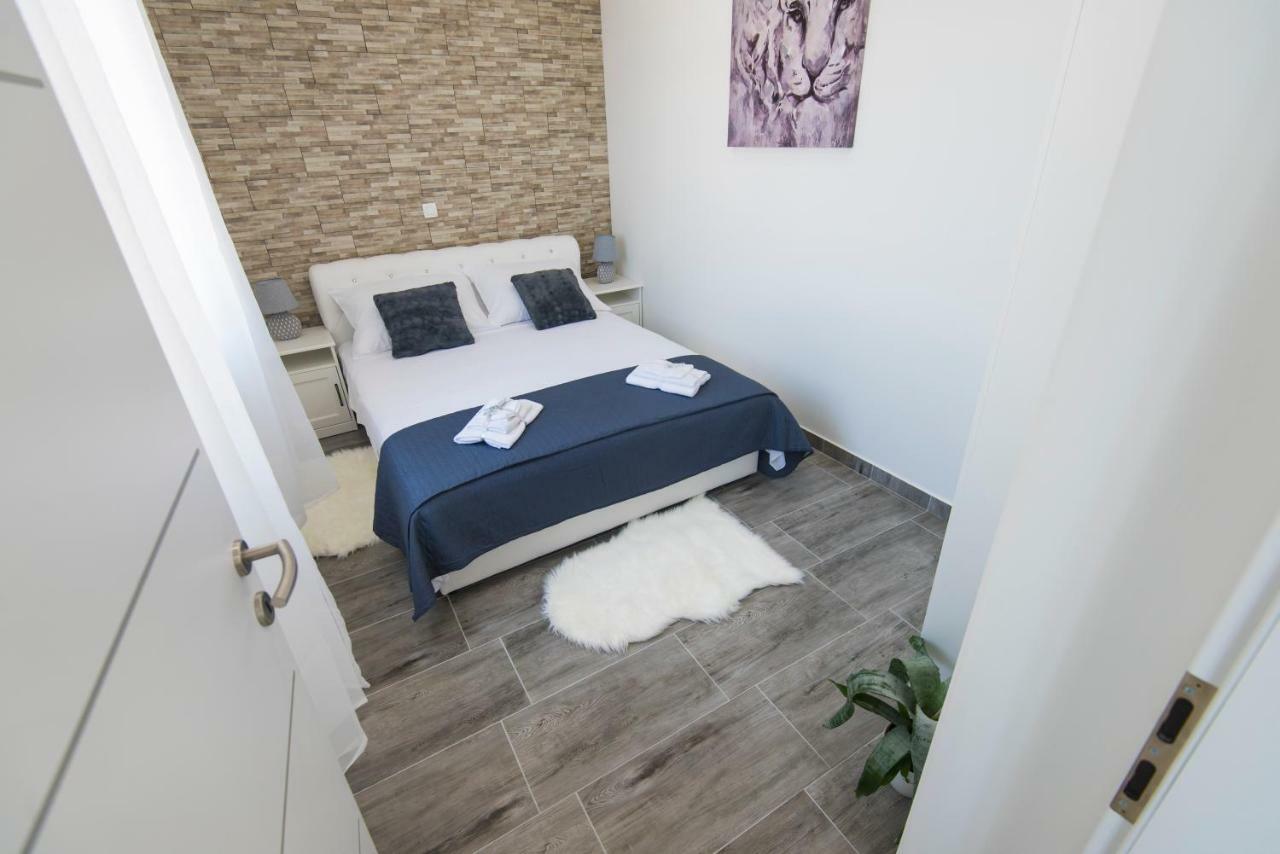Apartmani Pleasure 1 I 2 Zadar Buitenkant foto