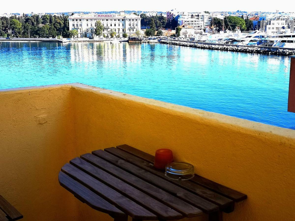 Apartmani Pleasure 1 I 2 Zadar Buitenkant foto