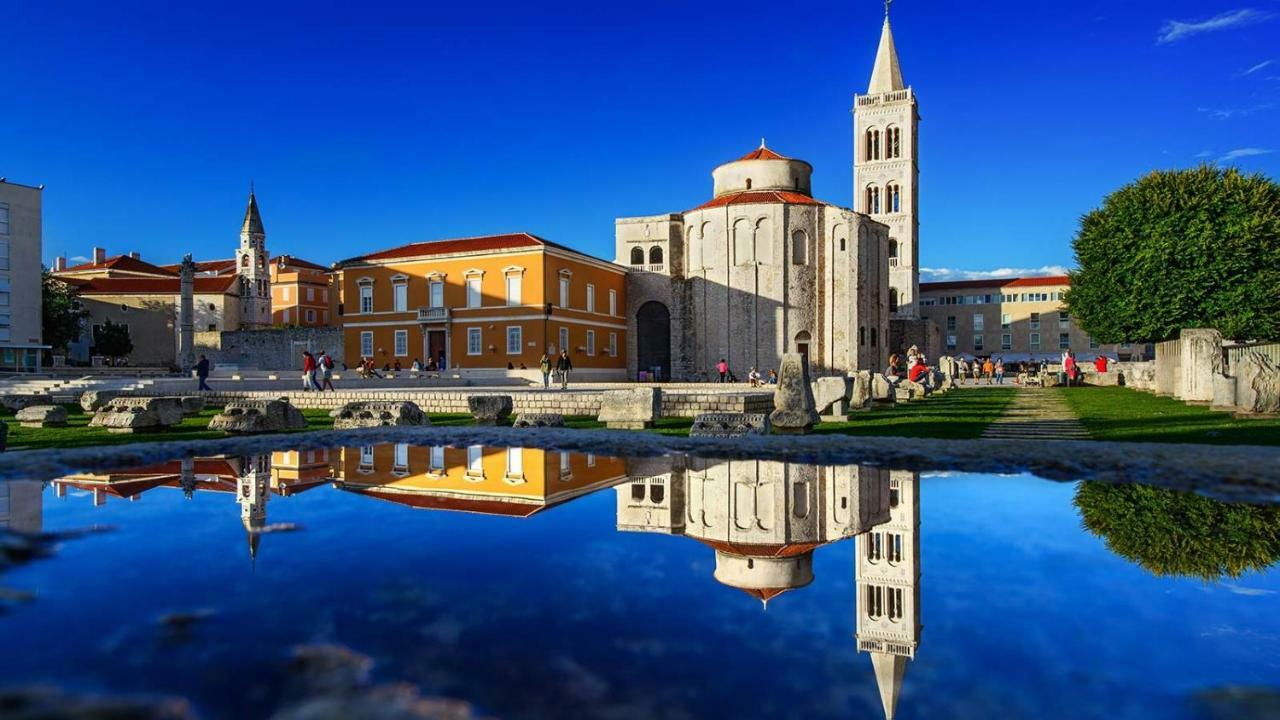 Apartmani Pleasure 1 I 2 Zadar Buitenkant foto