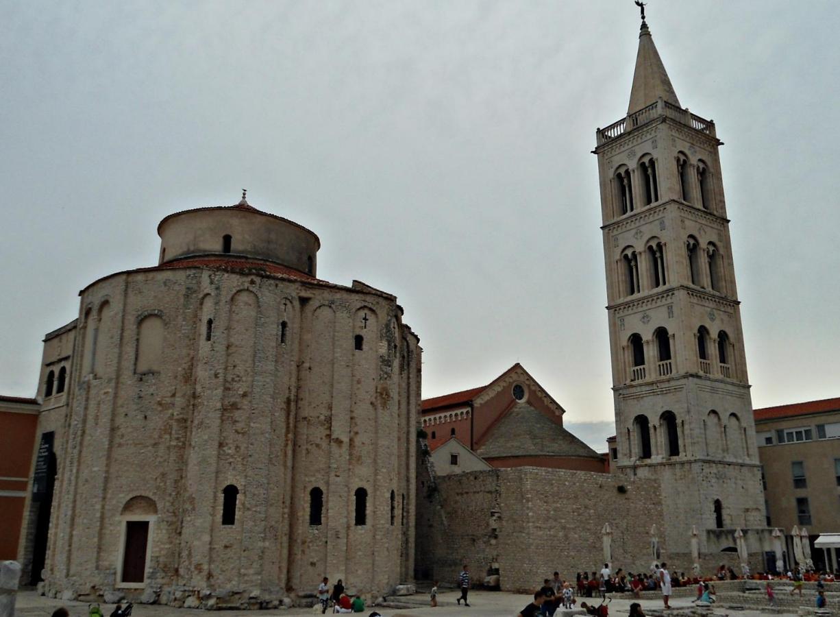 Apartmani Pleasure 1 I 2 Zadar Buitenkant foto